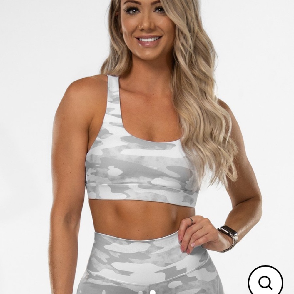 Violate the Dress Code Camo sports bra size large